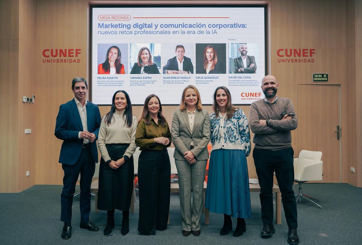 En la fotografía, de izquierda a derecha: Juan Emilio Maíllo, Felisa Martín, Virginia Zafra, Leticia Santos, Celia González y David del Cura.
