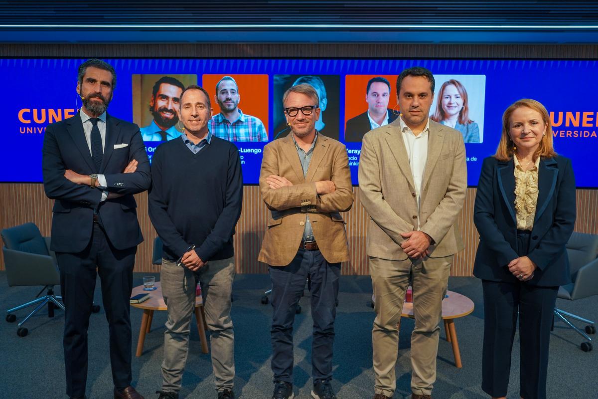 Mesa redonda sobre transformación del marketing en la era de la IA