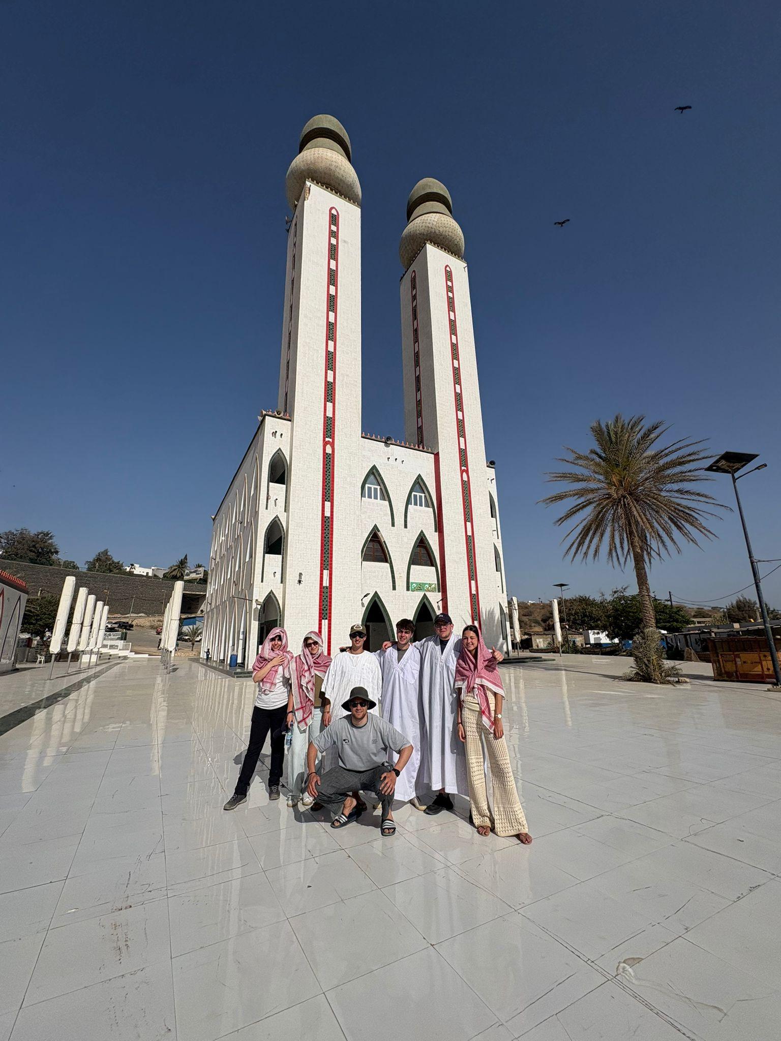 CUNEF Universidad's volunteers in the Dakar's mosque