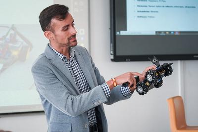 CUNEF Universidad celebra la Semana de la Ciencia y la Innovación con robots, drones y un escape room de programación y matemáticas 