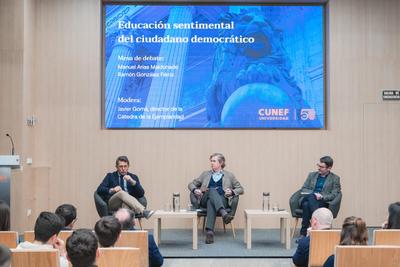 La Cátedra de la Ejemplaridad celebra una mesa de debate sobre “Educación sentimental del ciudadano democrático”