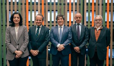 La Cátedra de Estudios Jurídicos organiza su primera mesa de debate con una sesión dedicada a la opa de BBVA sobre Sabadell