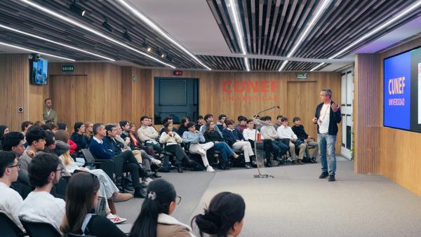 Más de 170 empresas conectan con el talento universitario en el XXII Foro de Empleo de CUNEF Universidad