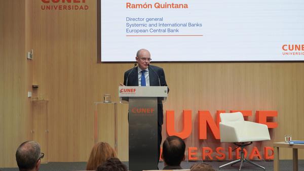 El director general de Bancos Sistémicos e Internacionales del BCE imparte una conferencia a estudiantes de CUNEF Universidad