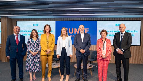 El IEBF pide acelerar las medidas para impulsar la competitividad del sector bancario