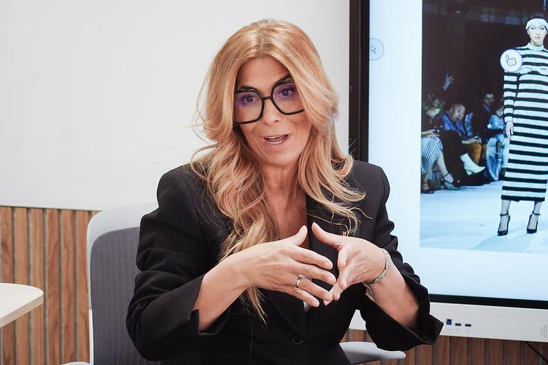 Juana Martín dando una charla en CUNEF Universidad