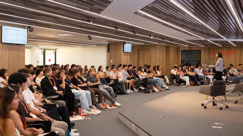 CUNEF Universidad da la bienvenida a sus estudiantes internacionales de grado