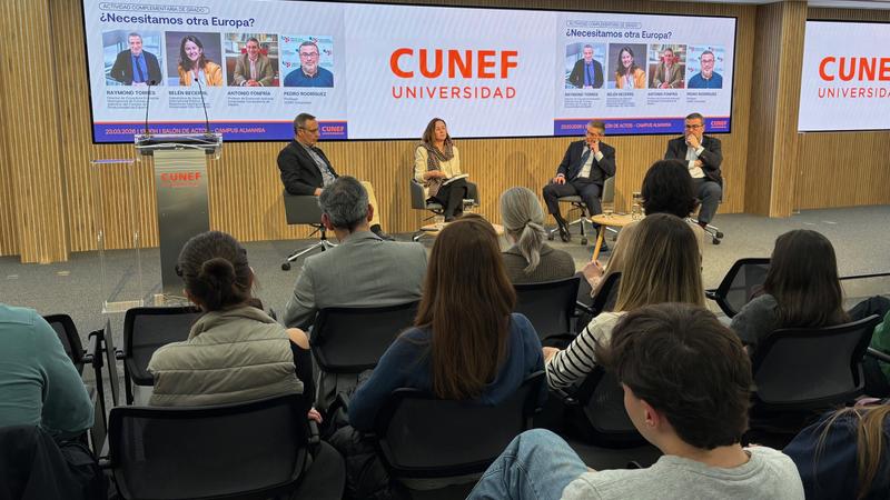 Expertos debaten sobre la necesidad de una nueva Europa ante la coyuntura internacional