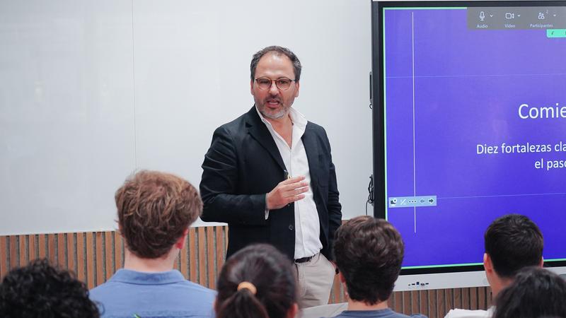 CUNEF Universidad organises an activity to help new students make the most of the academic experience