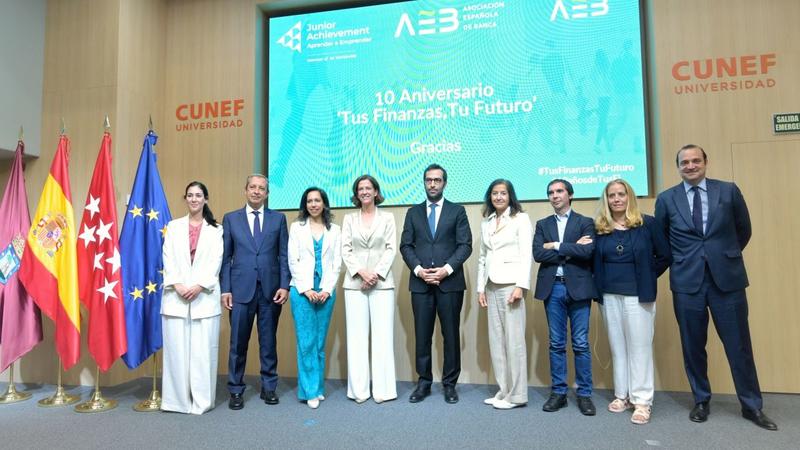 CUNEF Universidad acoge el acto con motivo del décimo aniversario del programa “Tus finanzas, tu futuro”