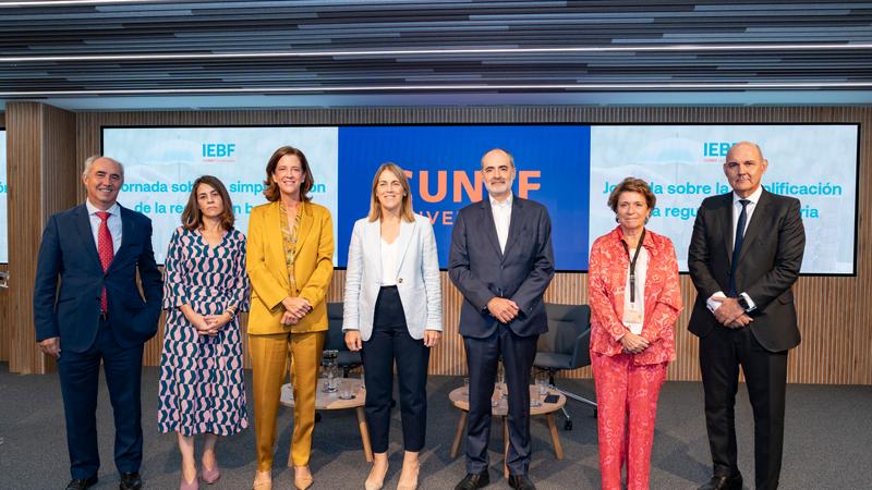 El IEBF pide acelerar las medidas para impulsar la competitividad del sector bancario