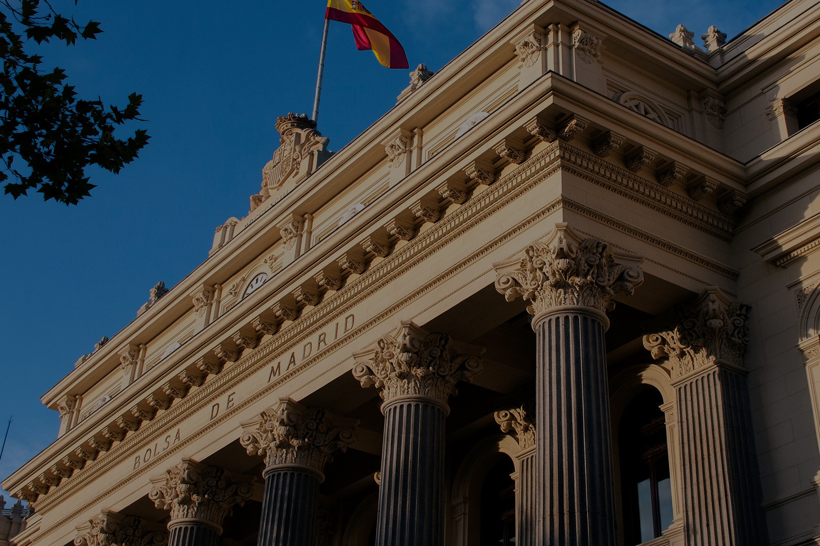 Fachada de la Bolsa de Madrid